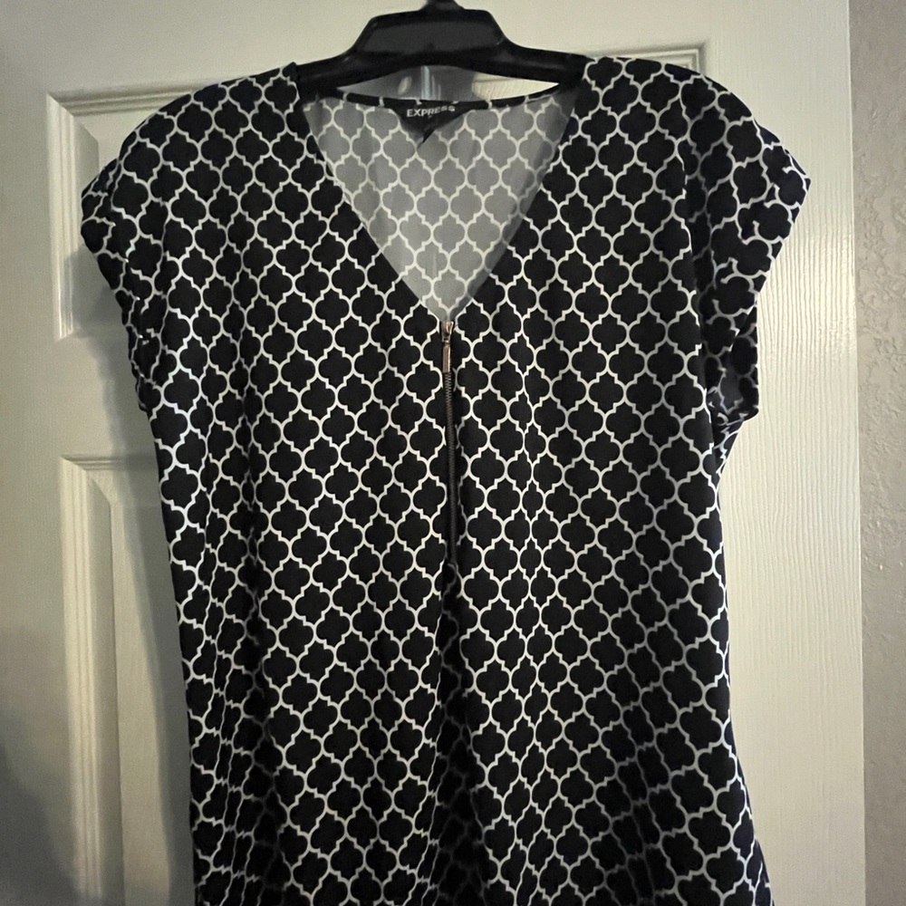 Express Black and White Patterned Women's Top